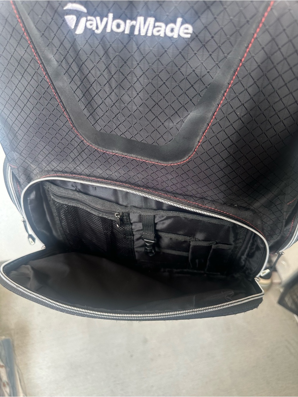 TaylorMade Performance Backpack - Picture 7 of 9
